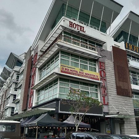 Capital O 812 Hotel Smc Seksyen 13 Shah Alam Bagian luar foto
