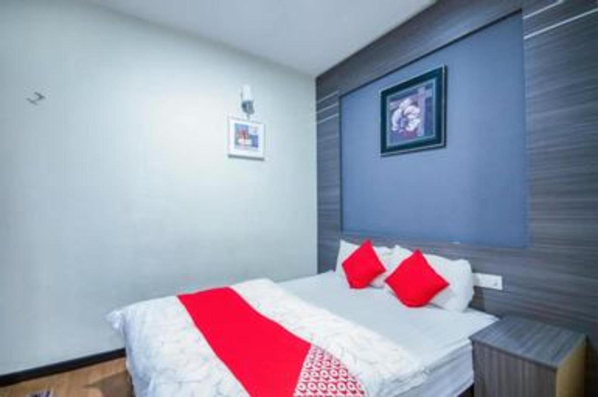 Capital O 812 Hotel Smc Seksyen 13 Shah Alam Bagian luar foto