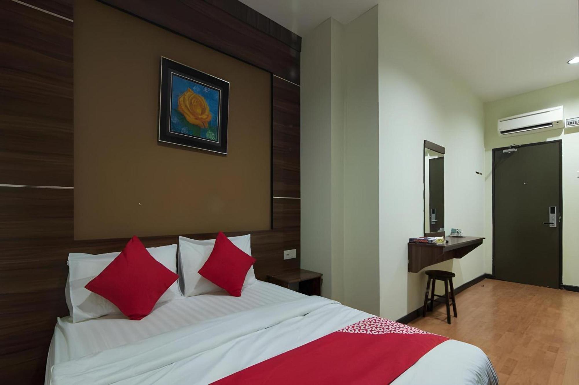 Capital O 812 Hotel Smc Seksyen 13 Shah Alam Bagian luar foto