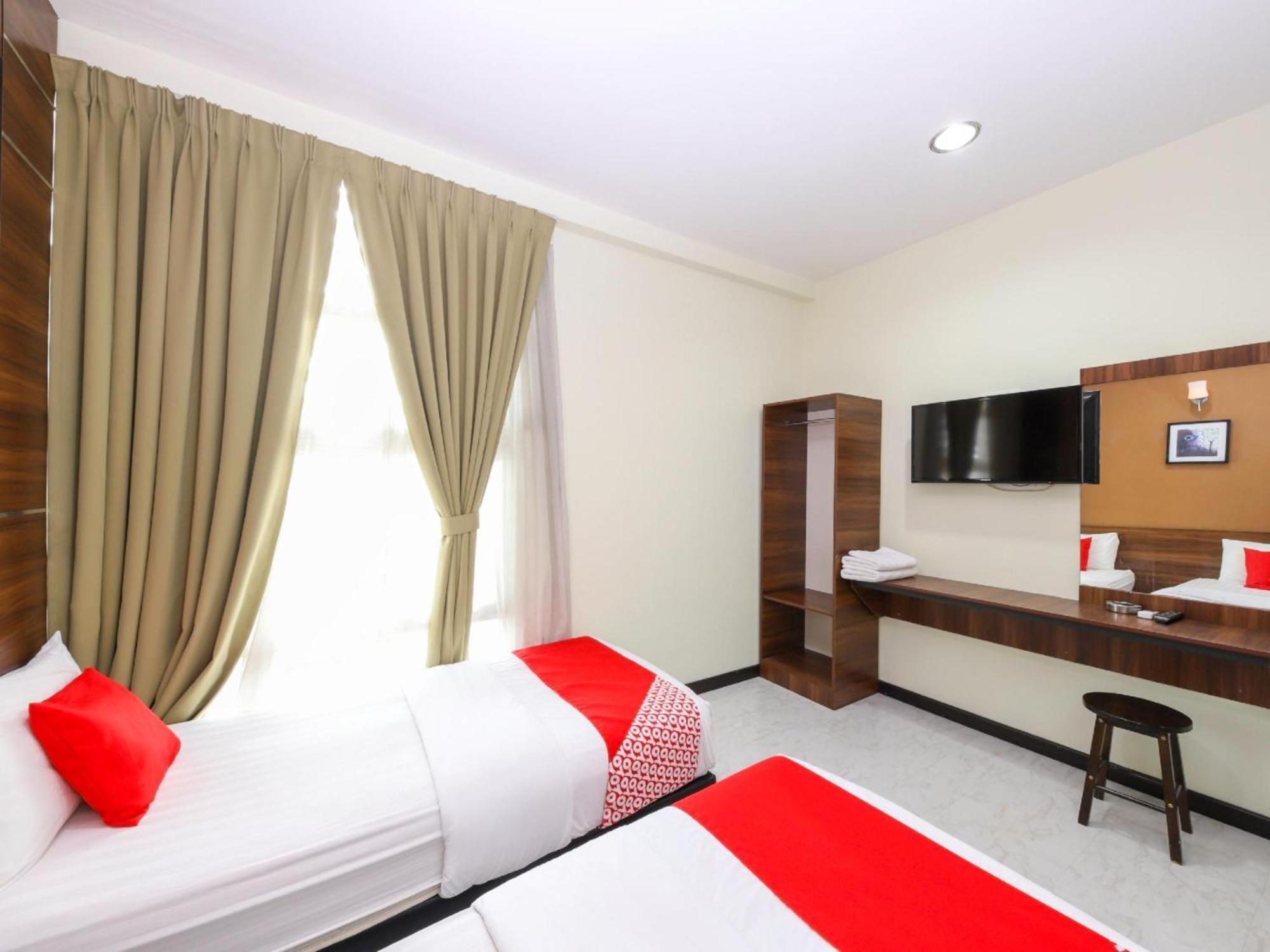 Capital O 812 Hotel Smc Seksyen 13 Shah Alam Bagian luar foto